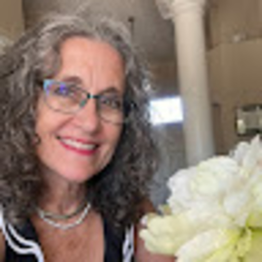 Meet your Posher, Julieann stone